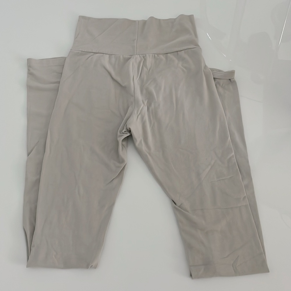 Brandy Melville Flare Leggings